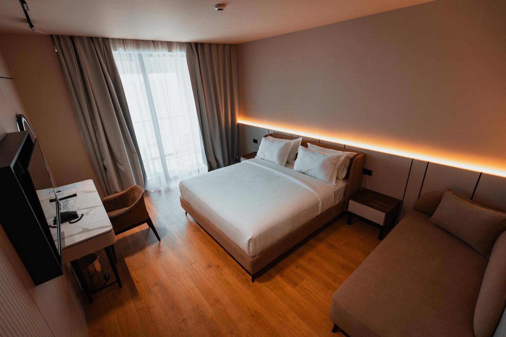 Royal G Deluxe Hotell Škalngur Eksteriør bilde